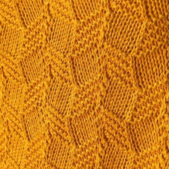 Free Assembly SZ L Bright Golden Orange Sweater Modern Capsule Wardrobe Y2K - Picture 9 of 9